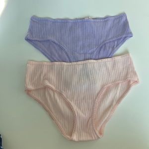 2 pk Victoria’s Secret panties